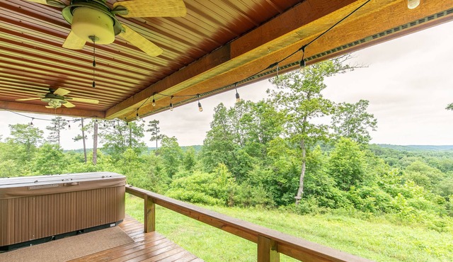 Hunting, Hiking and River Paradise!! Doniphan.