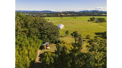 Huntingdon House by Tiny Away