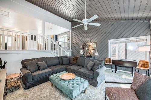 Huntington Lake Condo 115