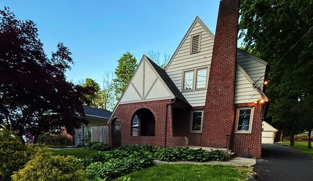 Huntington Village House 4BR – Walk to everything