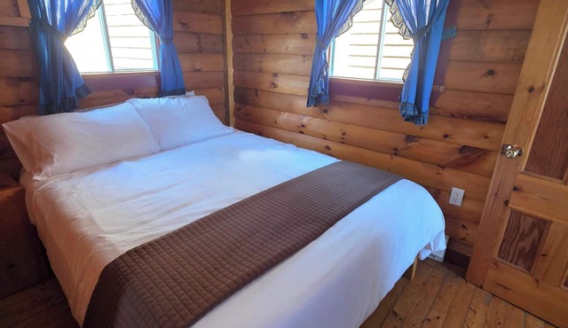 Hunts Point 1-BR Coastal Retreat - Cottage # 8