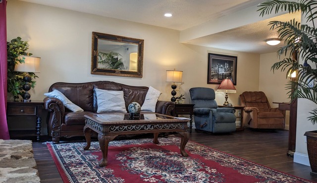 ✪Huntsville Habitat✪ Perfect Long-Term - King Bed!