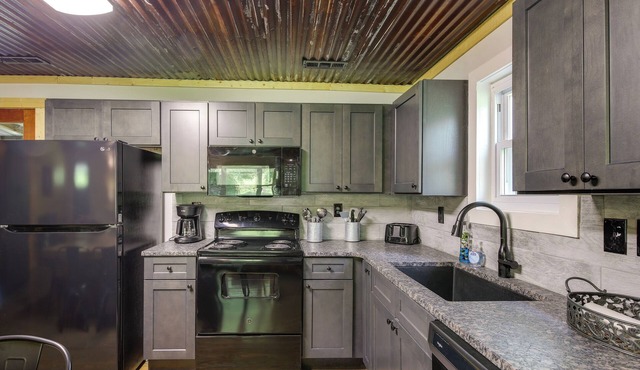 Huntsville Vacation Rental w/Hiking & ATV Trails!