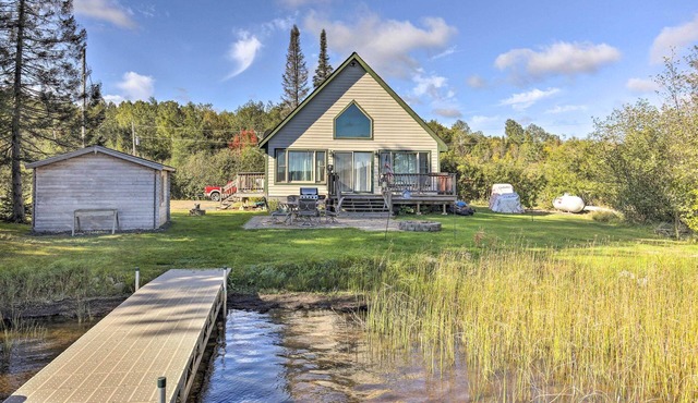 Hurley Lakefront Hideaway w/Fire Pit & Dock!