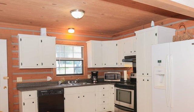 Hurricane Hideaway - Cabin 6