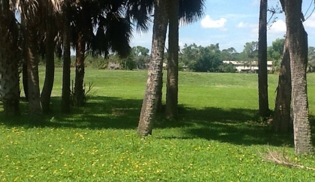 Hurricane Victim special offer Pool Home nNestled on the Golf Course