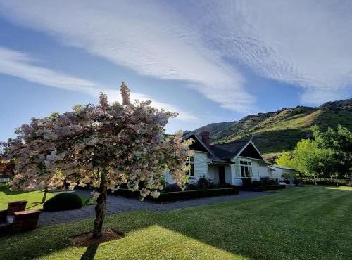 Hurunui Homestead Bed and Breakfast