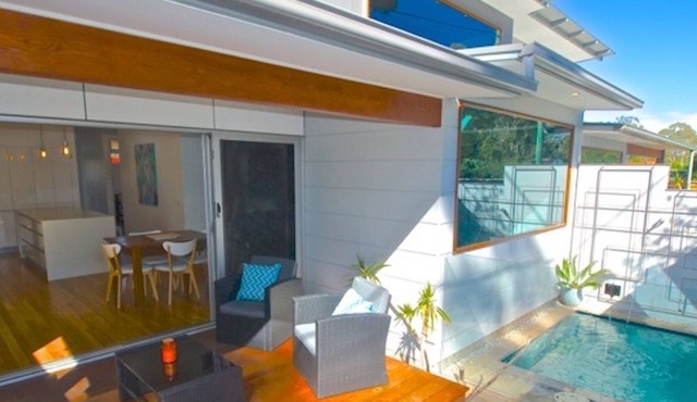 Husky Getaway - Villa with Heated Plunge Pool