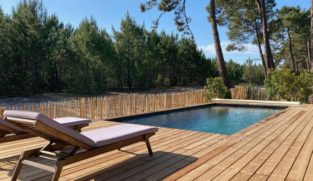 HUT - WOOD HOUSE 400 M OCEAN BEACH CARCANS