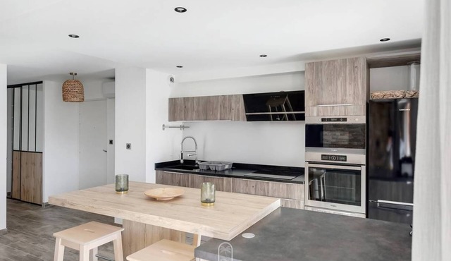 Hyères Centre-Les Floralies T3/Clim/Garage/balcon by HC