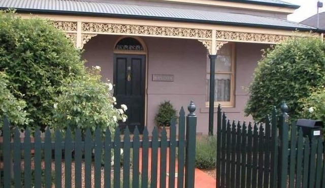 Hyacinth House self contained cottage