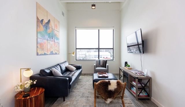 Hyalite View:Midtown Bozeman