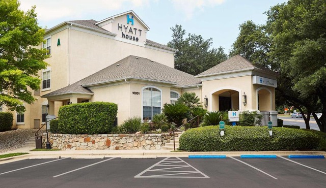 Hyatt House Austin Arboretum