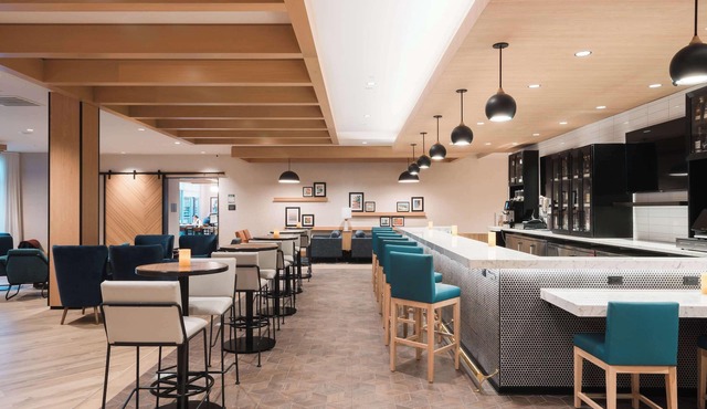 Hyatt House Sacramento Airport - Natomas