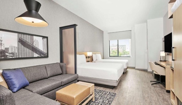 Hyatt Place Chicago Medical/University District