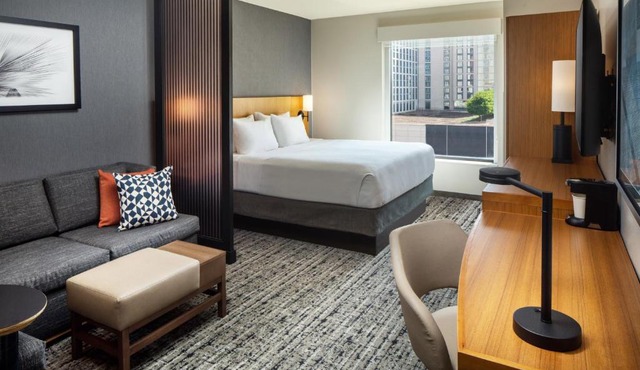 Hyatt Place Nashville Downtown