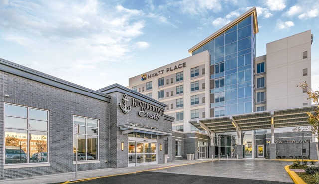 Hyatt Place Wilmington Riverfront