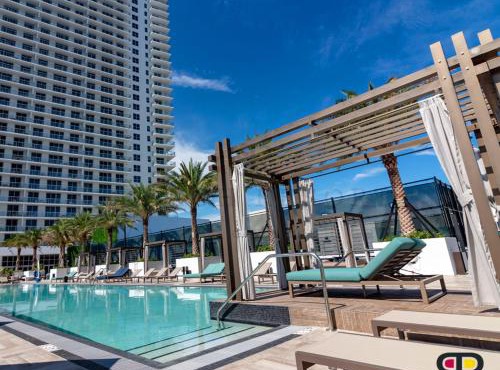 HYDE Beach House Apartments