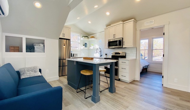 Hyde Park Hideaway-Modern Comfort in Boise’s Best Neighborhood-Walk to downtown!