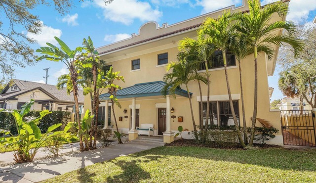 Hyde Park Home, Family & Pet-Friendly
