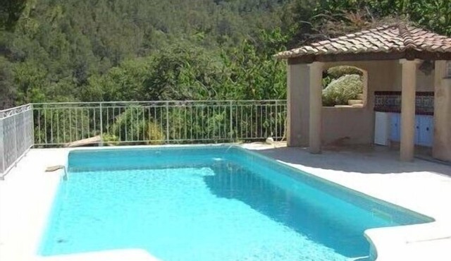 Hyeres, large villa: 7 bedrooms, lounge, pool, high comfort, ideal for a family