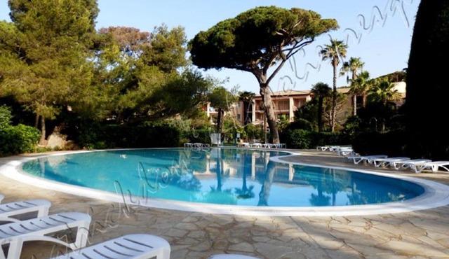 HYERES, Magnifique Parc de la Presqu'île avec Piscine et Plage face à Porquerolles !