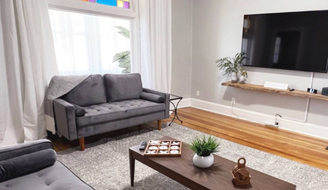 *Hygge Home Minutes from DT St. Paul*