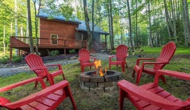 Hygge Hus-A Hidden Getaway in the Forest