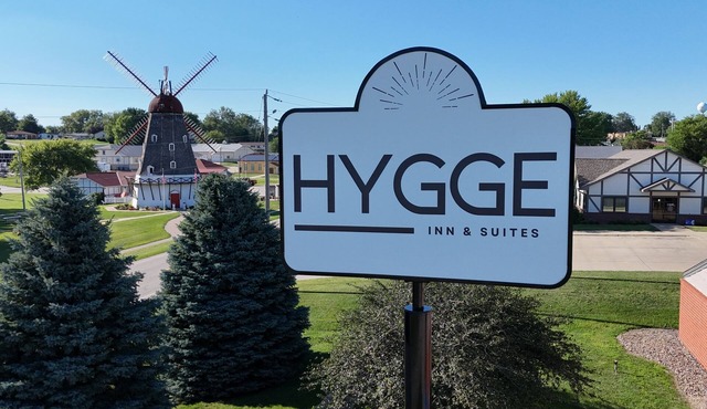 Hygge Inn & Suites