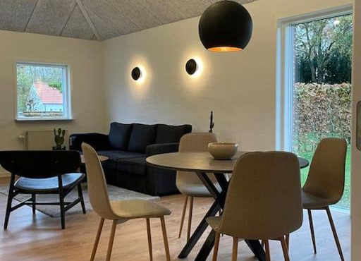 Hyggelig nyrenoveret lejlighed til 4 Personer