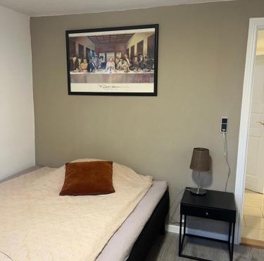 Hyggelige værelser tæt på E45 og banegården i Rødekro