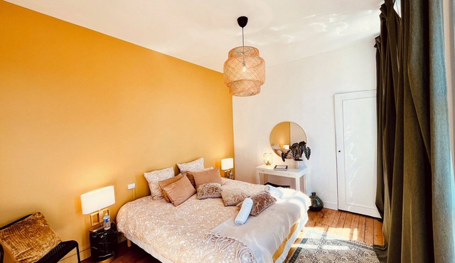 HYPER CENTER ABBAYE AUX HOMMES BRIGHT AND CHARMING