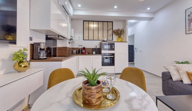 Hyper center+Indour PARKING FREE+WIFI+air conditio