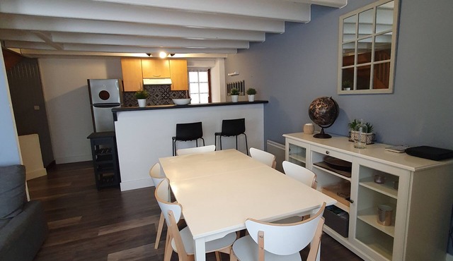 Hyper center of Pornic, Vieux Port, Spacious townhouse with 2 bedrooms.