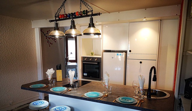 Hyper center, T3 crossing, exceptional view of the castle and the Moselle.