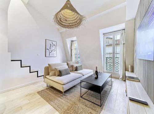 Hyper Centre - Charming duplex - Luxury - Reversible air conditioning - 10 mins from Place MASSENA