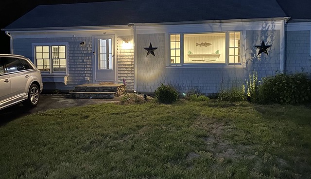 Hyport home steps from beach and best of Cape Cod