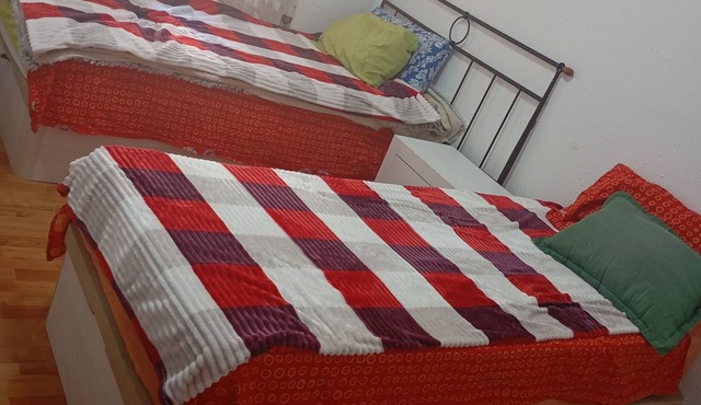 I rent a room with kitchen and bathroom close to Barcelona 25 km