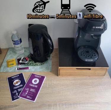 Iago Lodge ,gare et aéroport à proximité