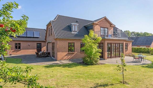 "Iarund" - 500m to the fjord by Interhome