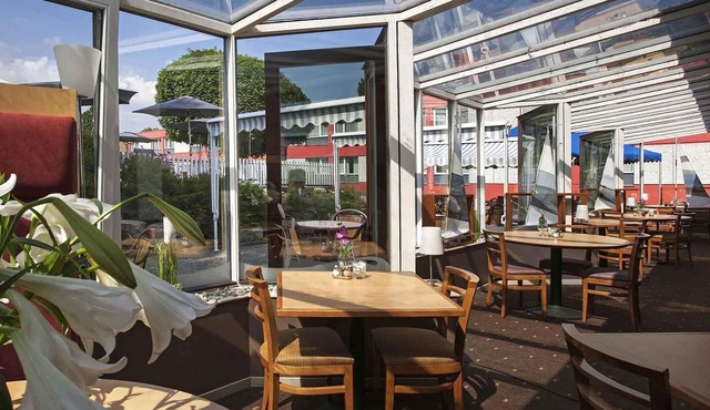 Ibis 3 Lacs Neuchatel Hotel