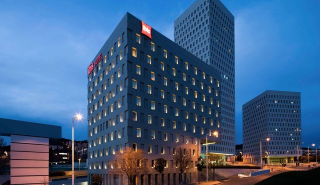 ibis Barcelona Santa Coloma