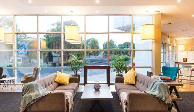 ibis Melbourne Glen Waverley