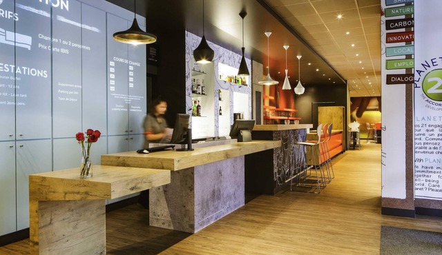 ibis Versailles Château