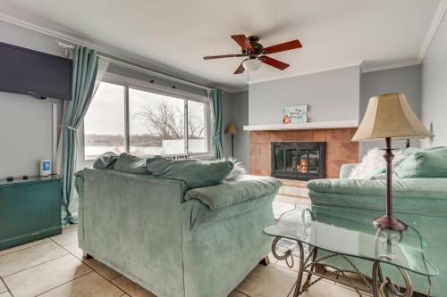 Ice Fishing and Winter Hikes! Belleville Lake House