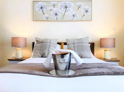 Ice House Apartments