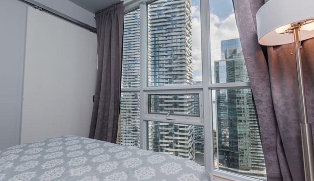Iceboat Terrace-Downtown-Ent District