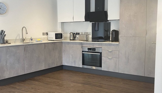 Icona - Modern 2 bed apartment