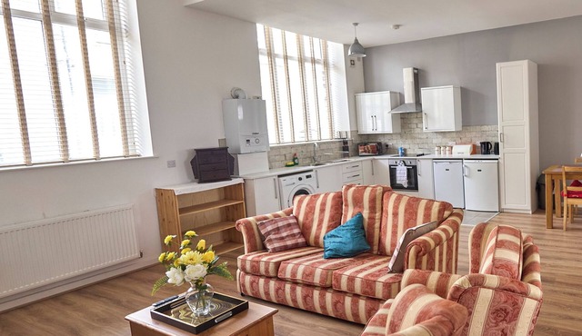 Iconic Apartment in 1906 Dance Hall – Central Littleborough