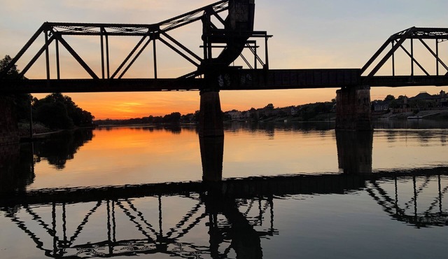 Iconic Augusta Paddle Boat "The General"